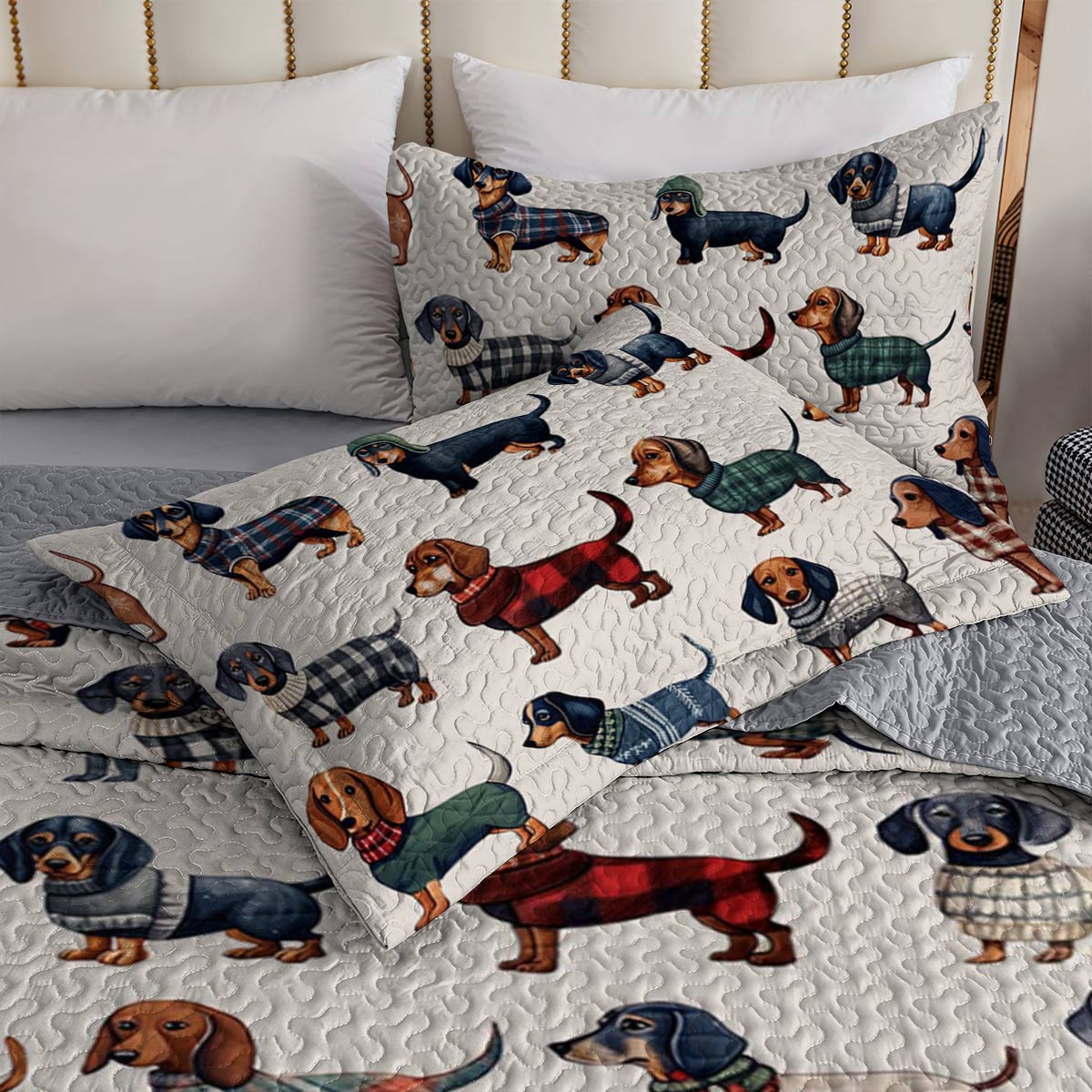 Dachshund Lorva All Season Quilt 3-Piece Set Joyful