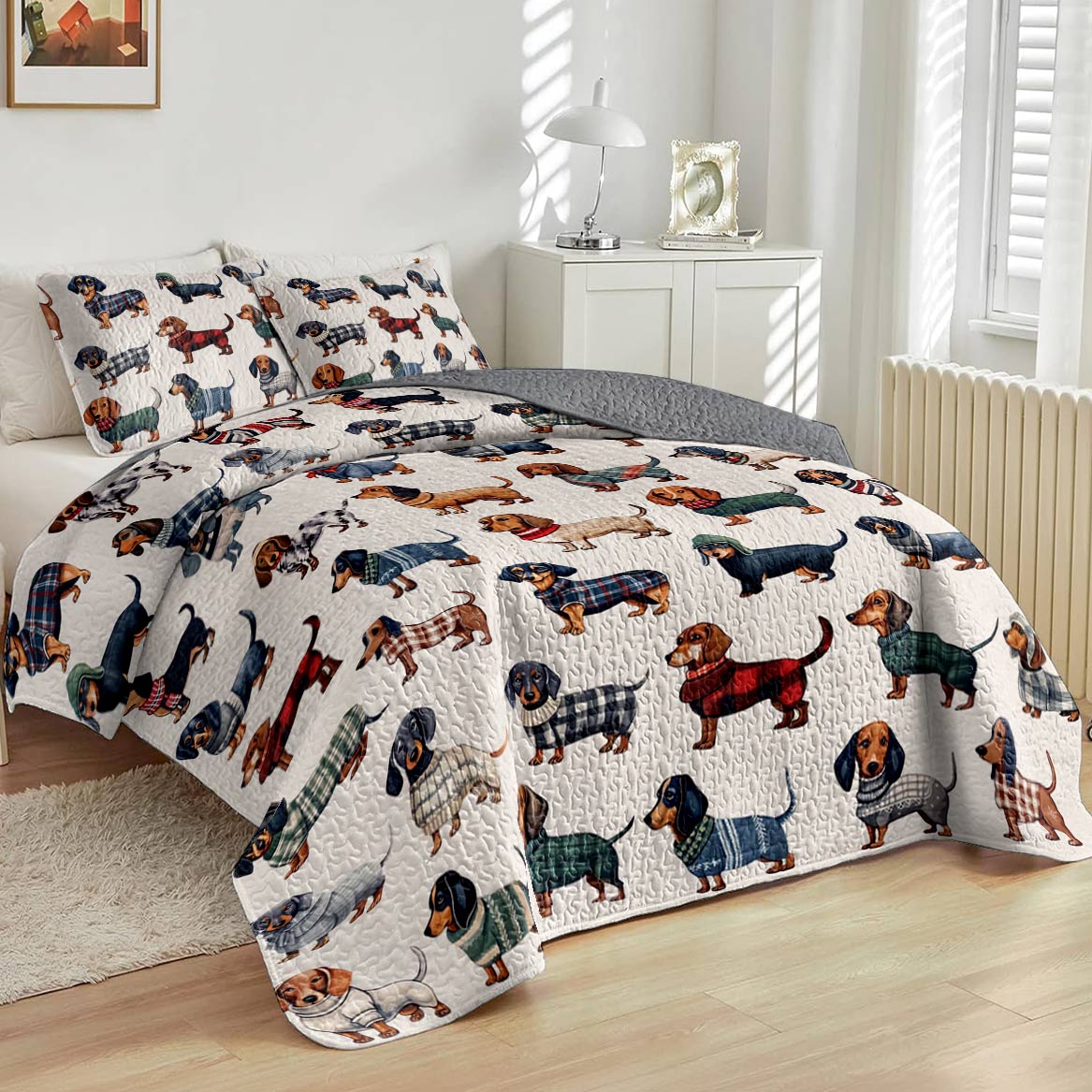 Dachshund Lorva All Season Quilt 3-Piece Set Joyful