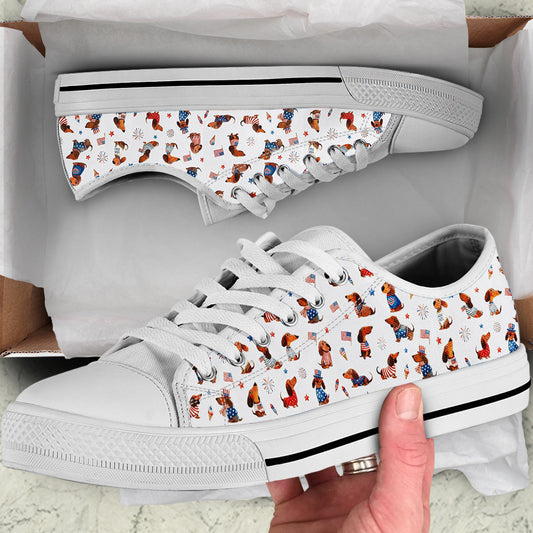 Lorva Dachshund Women's Low Top Shoes Happy Patriotic Day