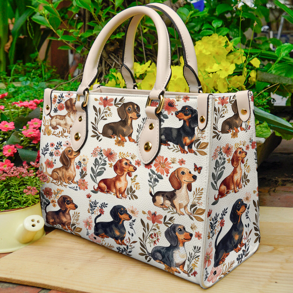 Lorva Dachshund Leather Bag Garden Escape