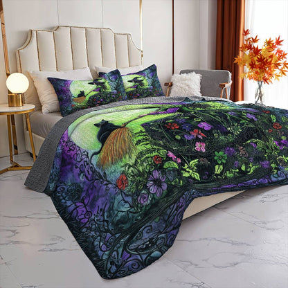 Witch Lorva All Season Quilt 3-Piece Set The Witch’s Black Cat Companion
