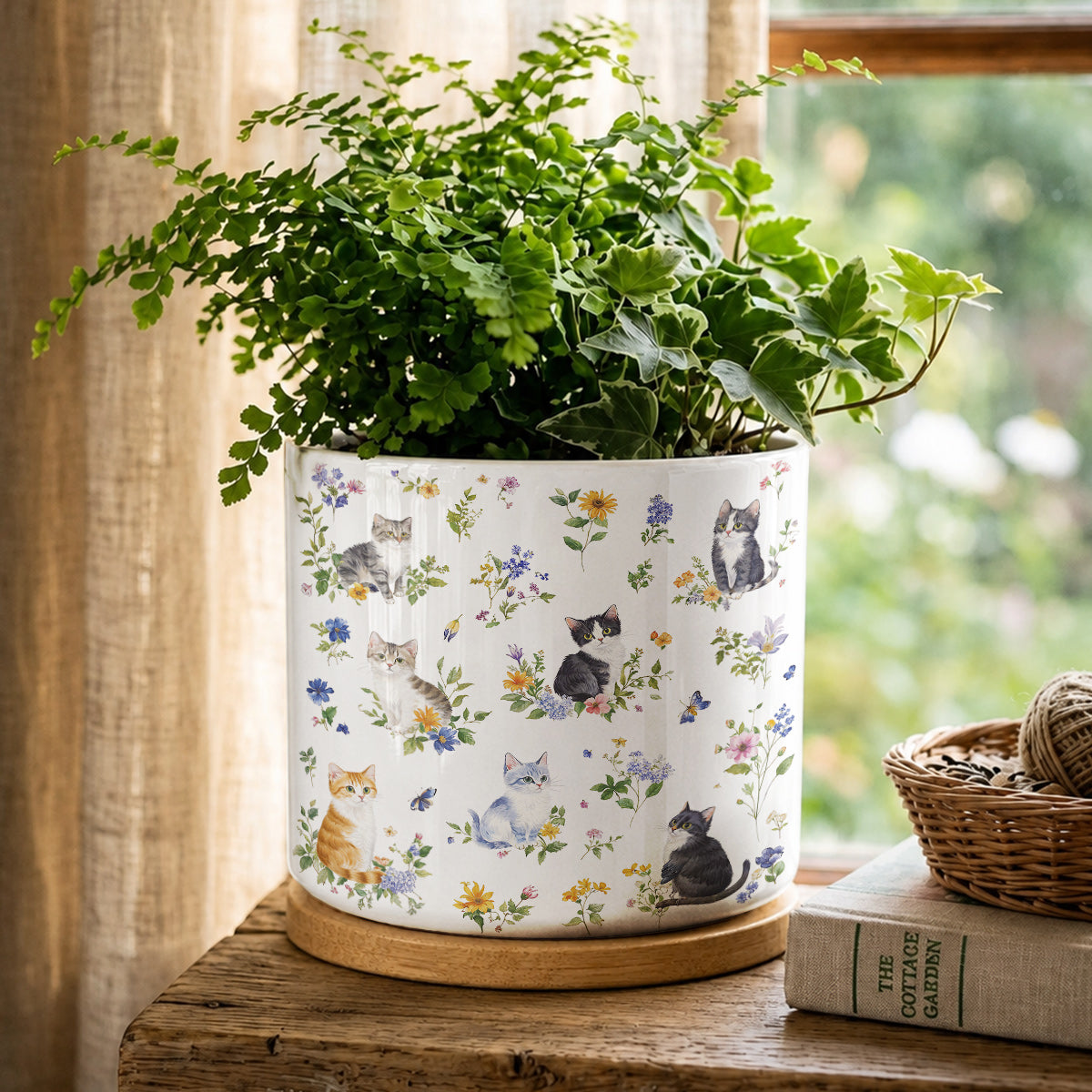 Lorva Ceramic Plant Pot Sweet Floral Cats