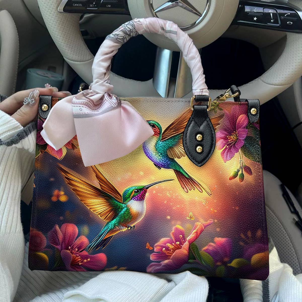 Lorva Leather Bag Everlasting Love Hummingbirds