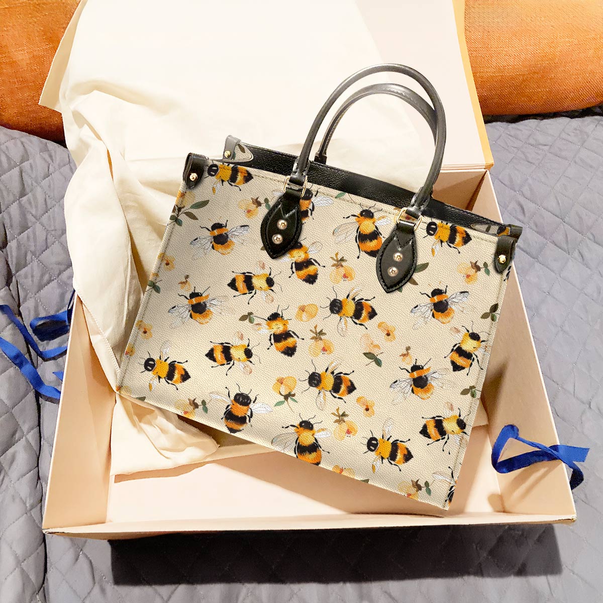 Lorva Leather Bag Charming Floral Bee