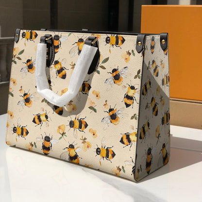 Lorva Leather Bag Charming Floral Bee