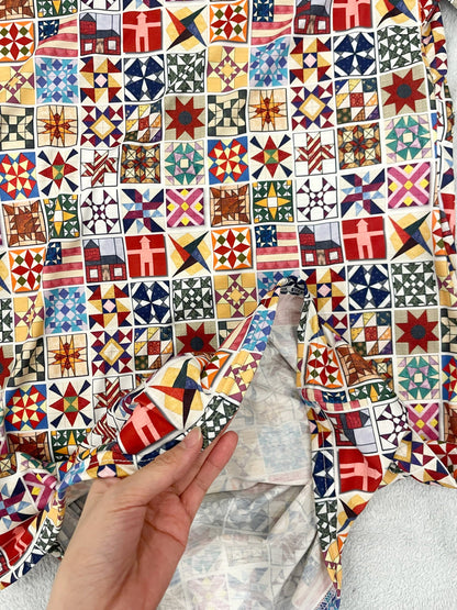 Lorva V-neck Nightshirt Quilt Blocks