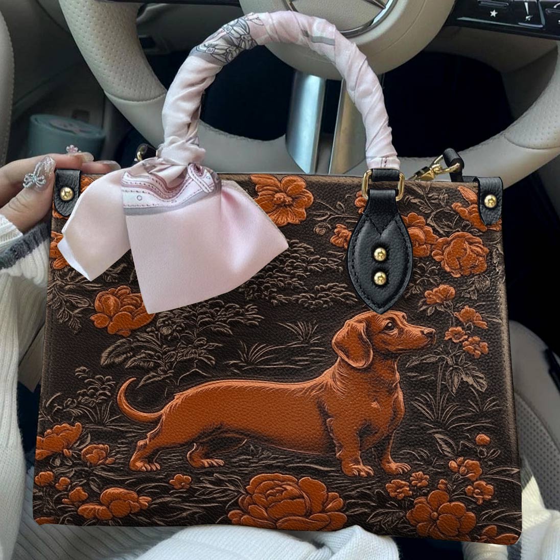 Lorva Leather Bag Majestic Dachshund