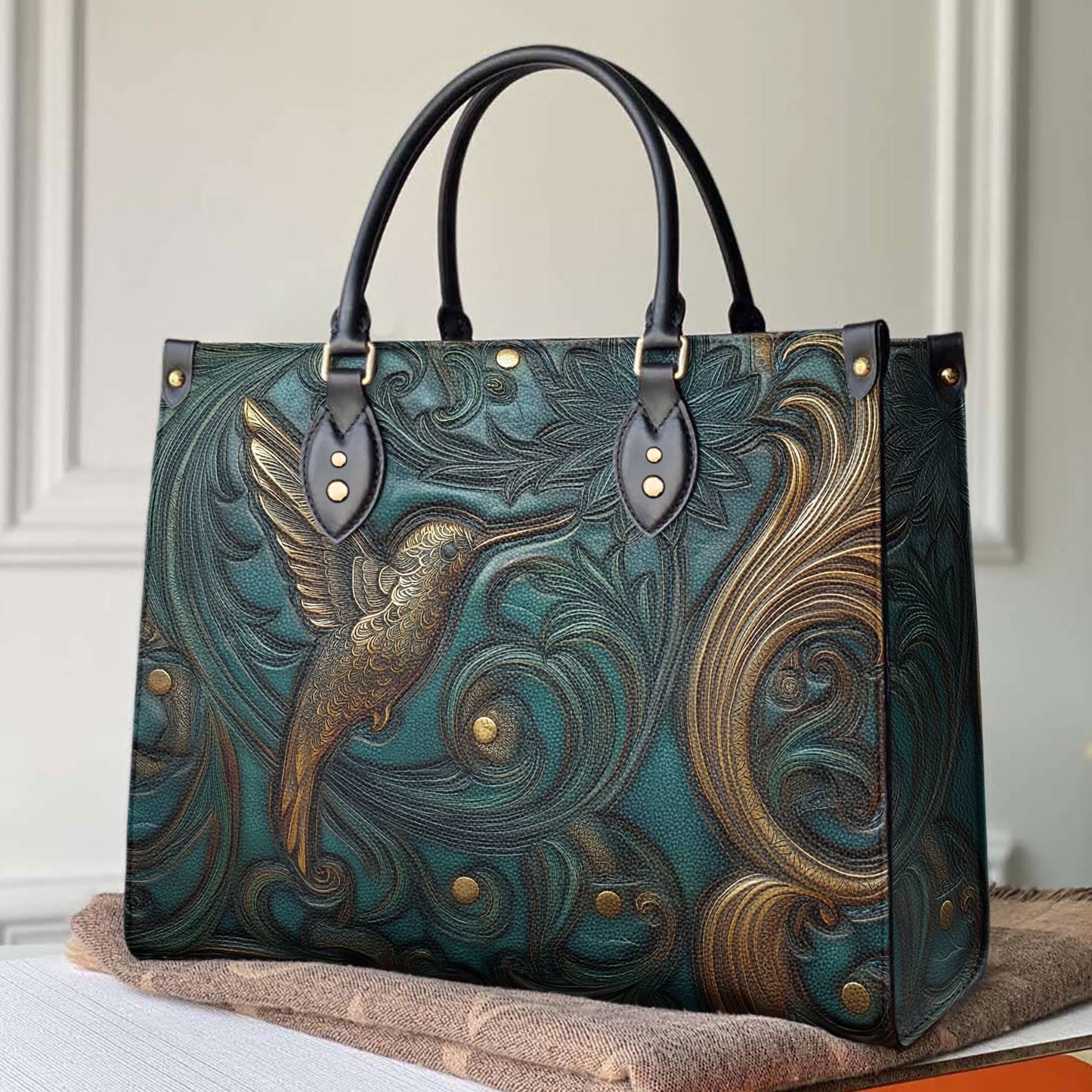 Lorva Hummingbird Leather Bag Blossom Breeze