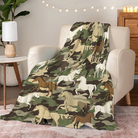 Lorva Fleece Blanket Wild Camo Gallop