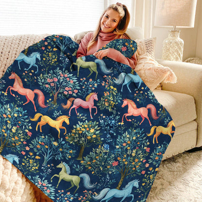 Lorva Fleece Blanket Blue Willow Horses