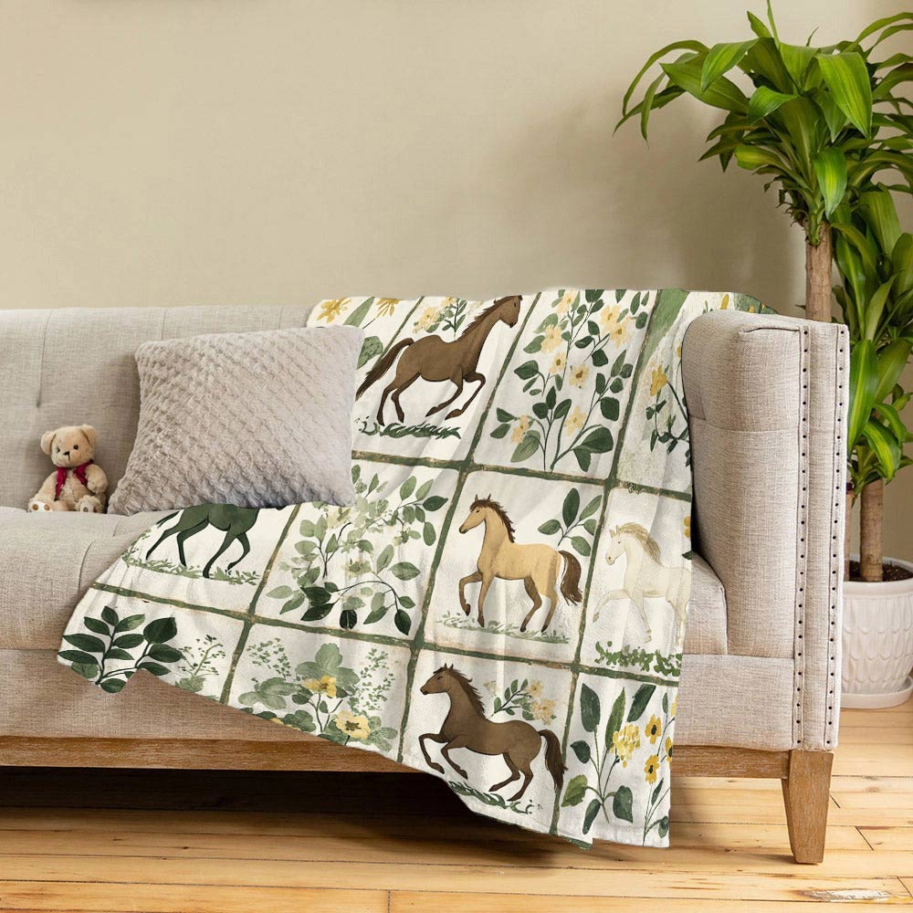Lorva Fleece Blanket Horse Delight