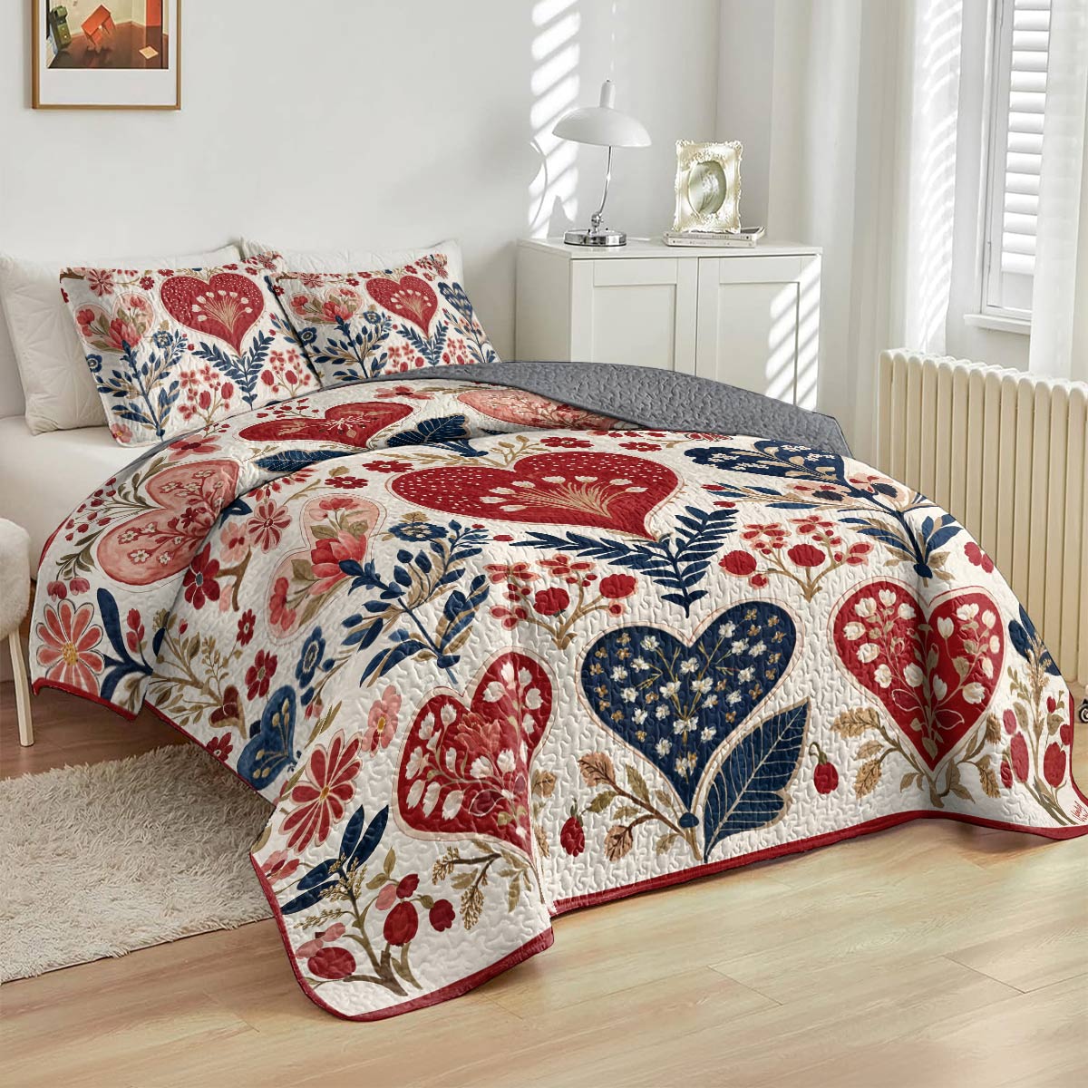 Lorva All Season Quilt 3-Piece Set Charming Floral Heart