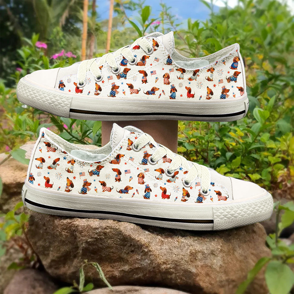 Lorva Dachshund Women's Low Top Shoes Happy Patriotic Day
