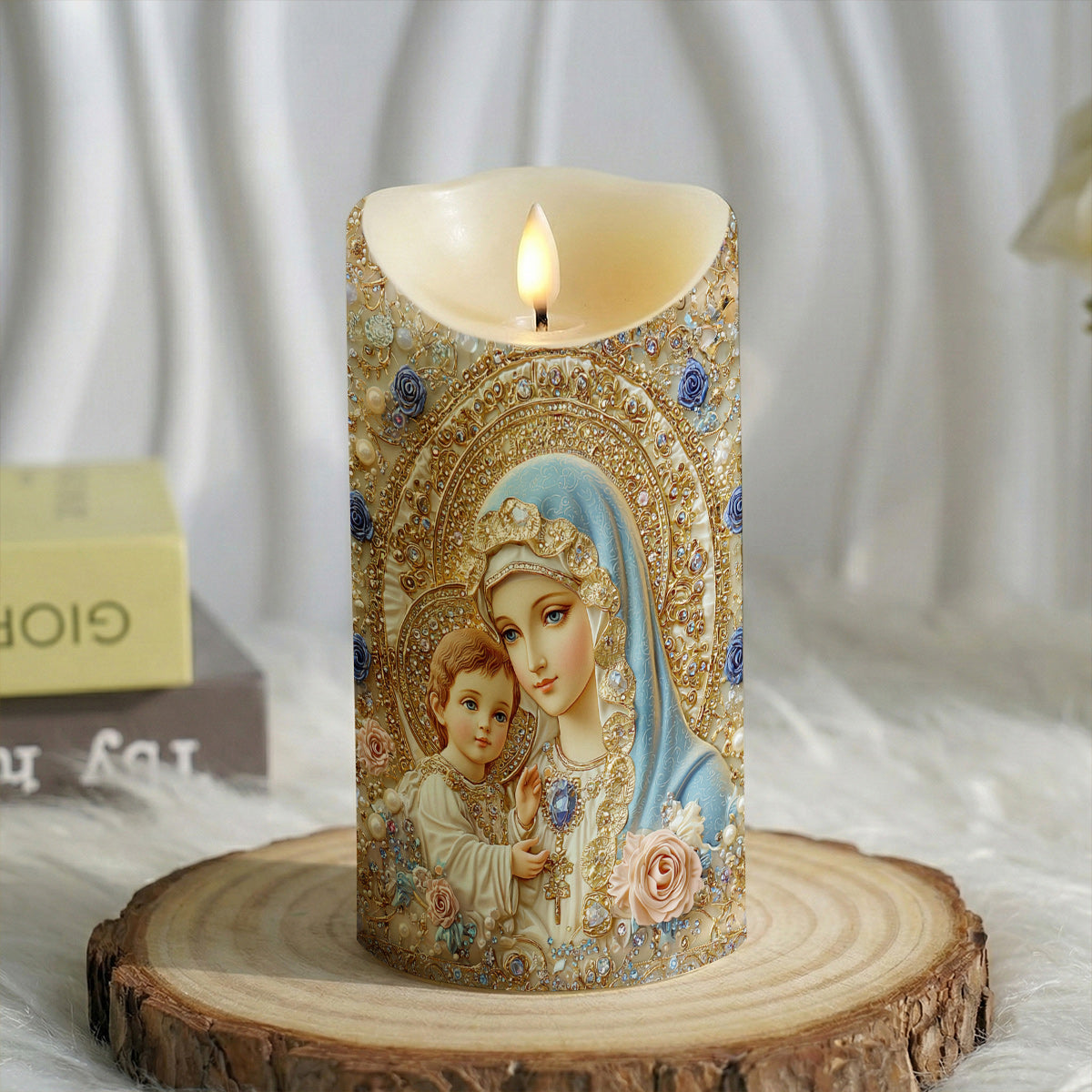 Lorva LED Candle Divine Madonna And Child