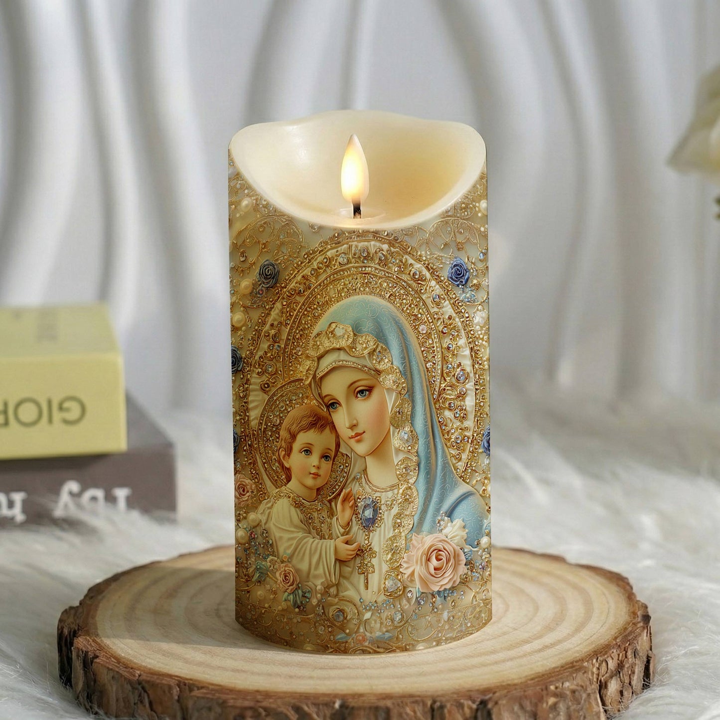 Lorva LED Candle Divine Madonna And Child