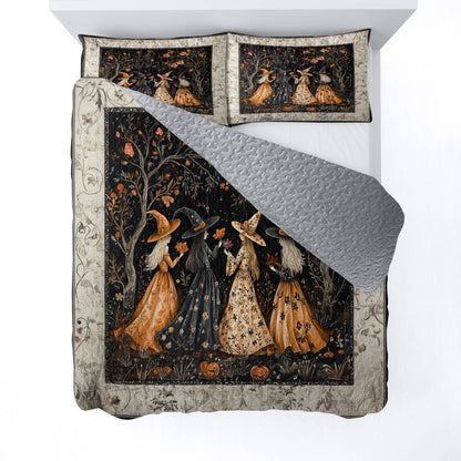 Witch Lorva All Season Quilt 3-Piece Set Enchanted Golden Night