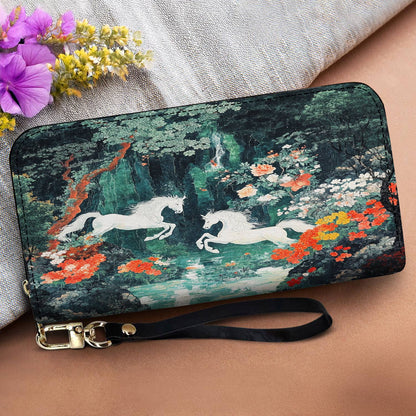 Lorva Horse Leather Wallet Emerald Canopy Dreams