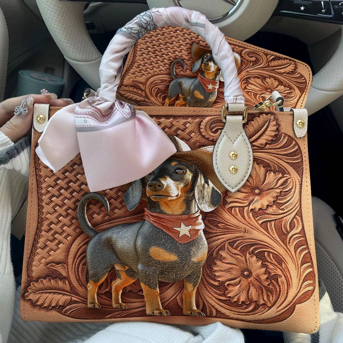 Lorva Dachshund Leather Bag Cowboy Doxie
